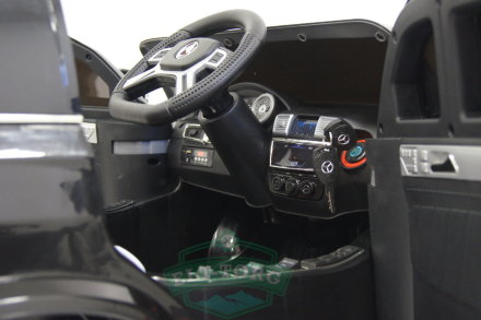 Электромобиль RiverToys Mercedes-Benz GL63-BLACK
