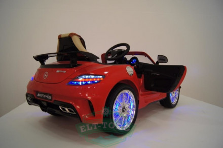 Электромобиль RiverToys Mercedes-Benz A333AA-VIP-RED