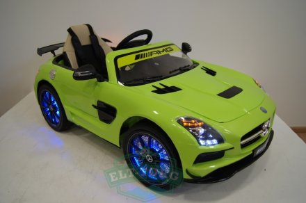 Электромобиль RiverToys Mercedes-Benz A333AA-VIP-GREEN