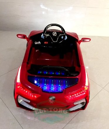 Электромобиль RiverToys BMW O002OO-VIP-RED Электромобиль RiverToys BMW O002OO-VIP-RED